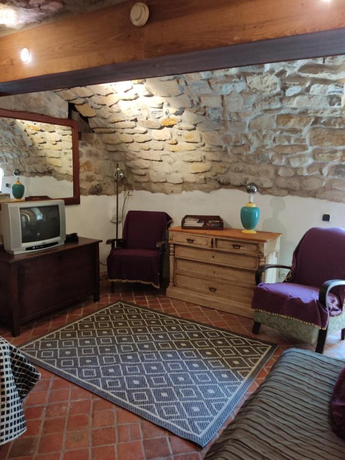 Ardeche Les Cigales, Studio Murier Piscine Partagee 格罗斯皮埃雷斯 外观 照片